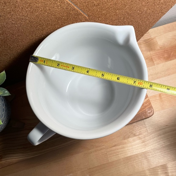 NWOT Disney Winnie the Pooh Holiday Ceramic Mixing Bowl - Picture 8 of 12